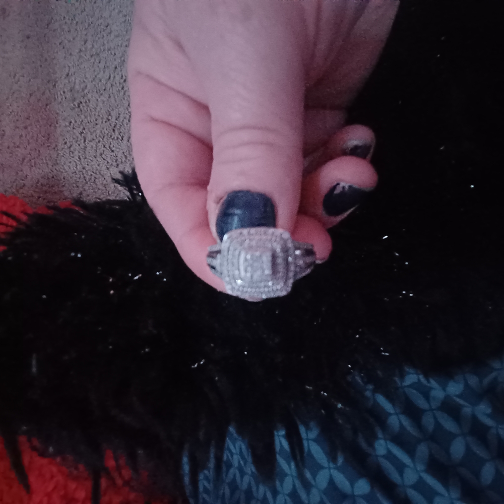 Elegant Silver Women's Ring - Picture 3 of 4